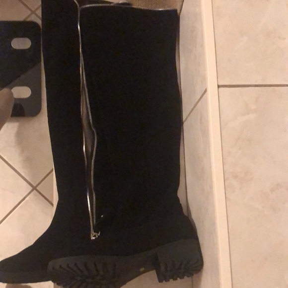 Brand new high heel boots - Picture 3 of 4